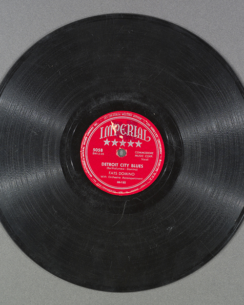 Vinyl record